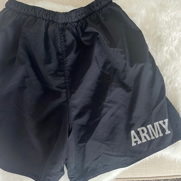 U.S. Army Pants - Vintage ARMY Black Spellout Drawstring Athletic Shorts - PT Trainers Unisex S/M